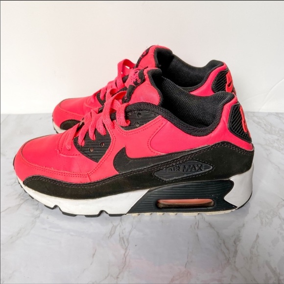 Nike Shoes - Nike Air Max 90 LTR Running Shoe